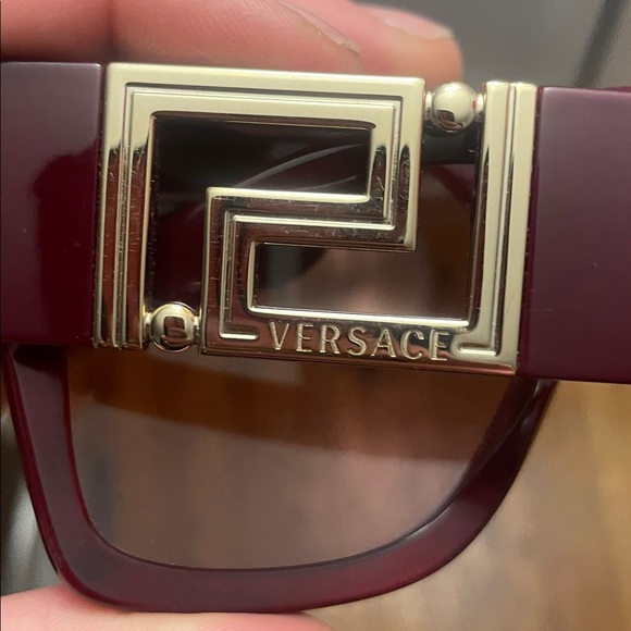 Versace Stylish Burgundy Sunglasses - Picture 2 of 5